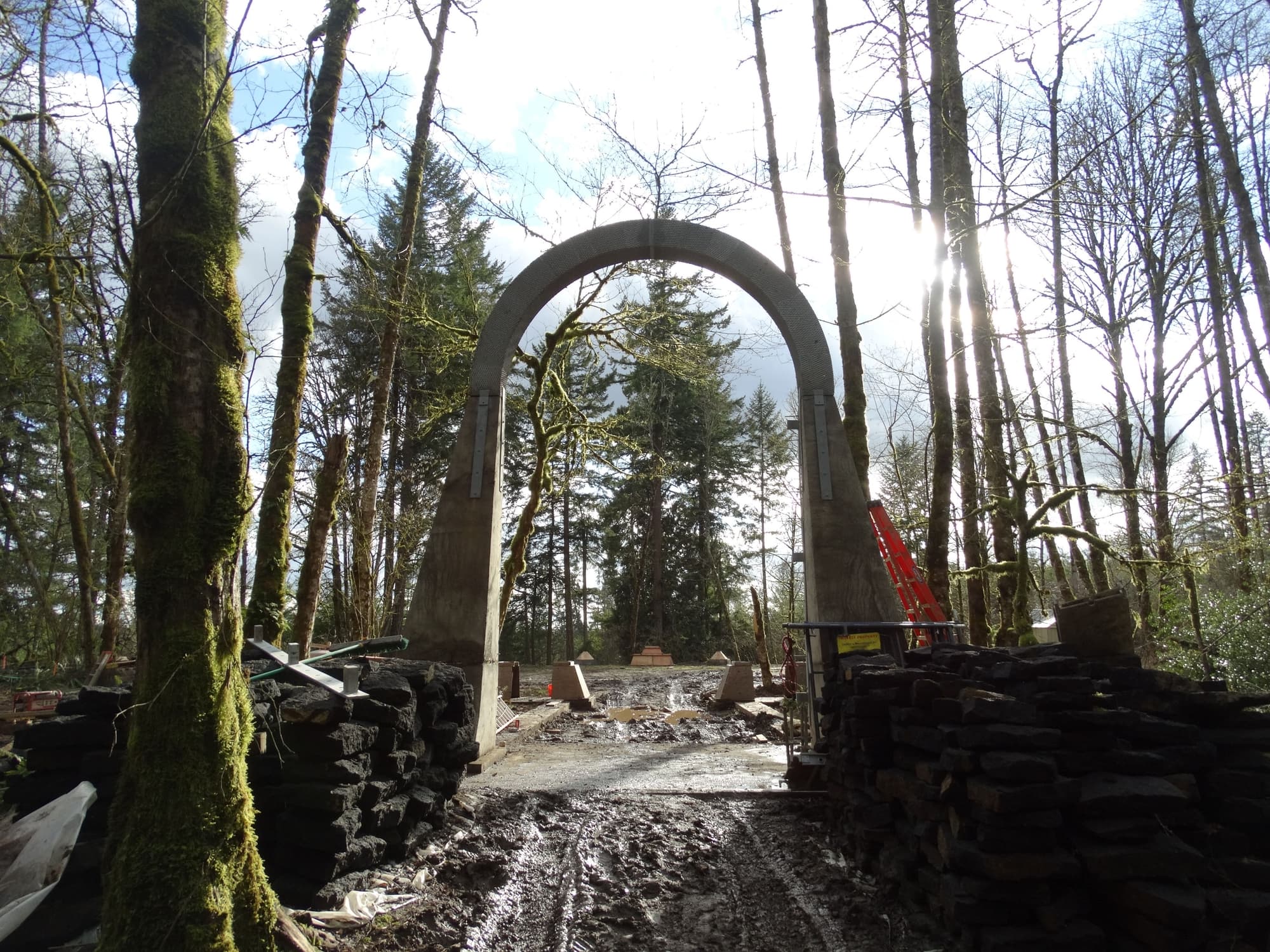 Concrete arch construction forest