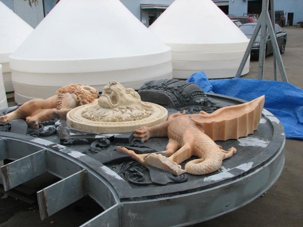 Crest sculptures fabrication yard