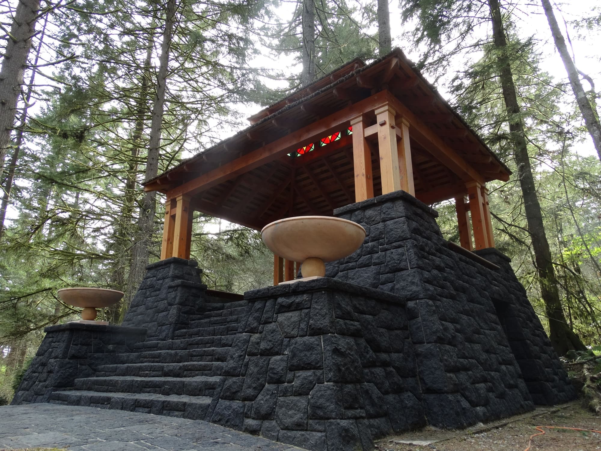 Gazebo black stone pyramid base